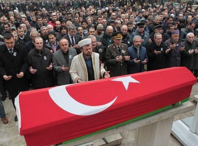 Yarbay Hüsnü Züber Kendi Yaptırdığı Mezara Defnedildi