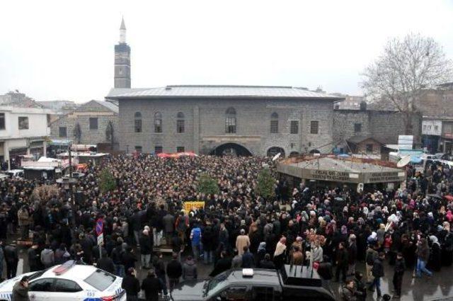 Diyarbakır da Cuma &Ccedil;ıkışı İslamofobi Protestosu 2