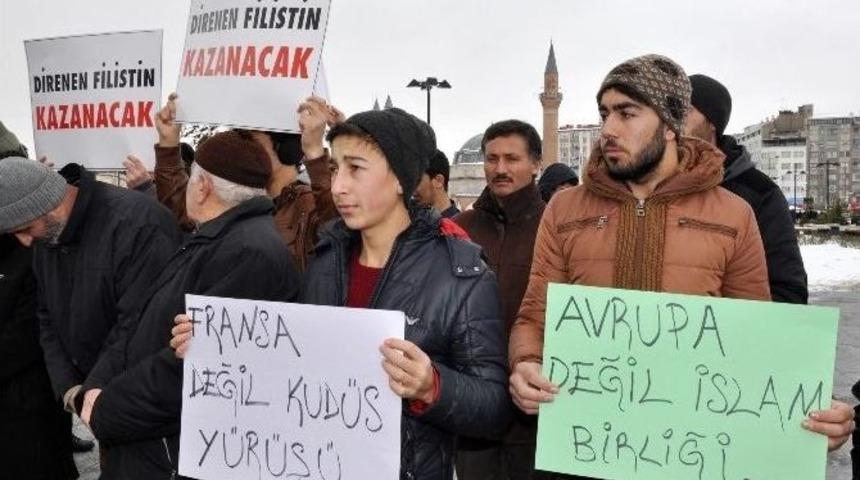 Sivas&rsquo;ta Sp &Uuml;yeleri &lsquo;cumhuriyet Gazetesi&rsquo;ni Protesto Etti
