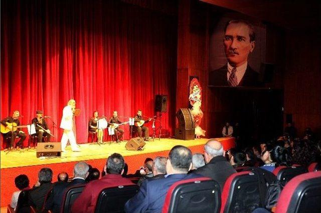 Sokaktan Sahneye 50 Yıl 2