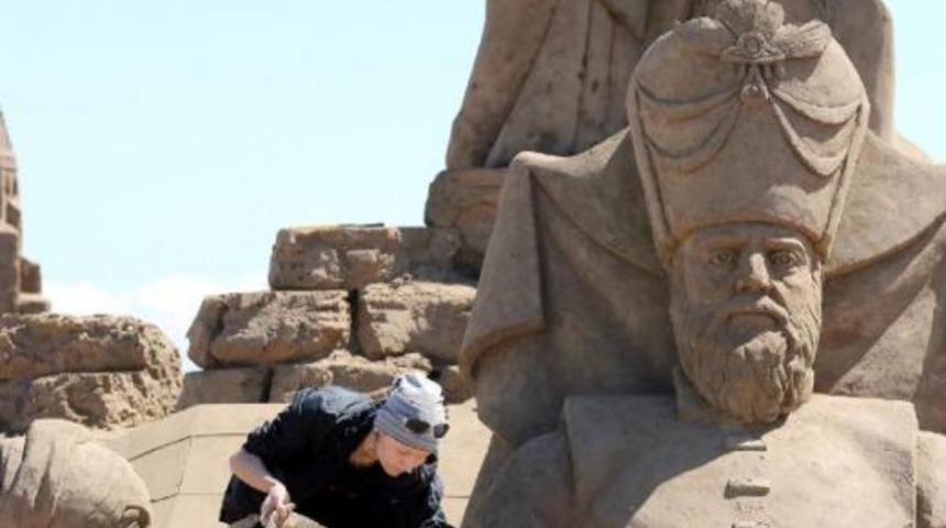 16 T&uuml;rk Devleti Askerinin Kumdan Heykeli Yapılacak