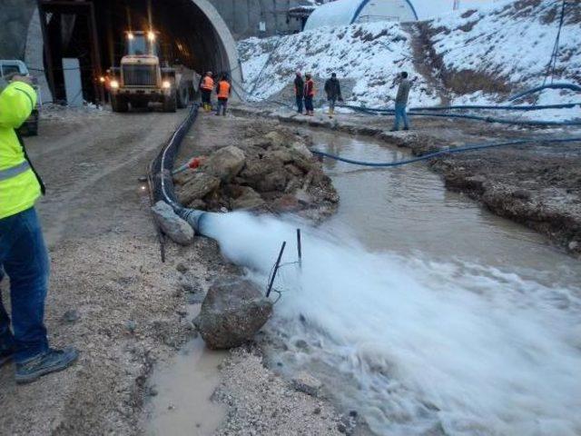 Çağlayan Tünelini Su Bastı