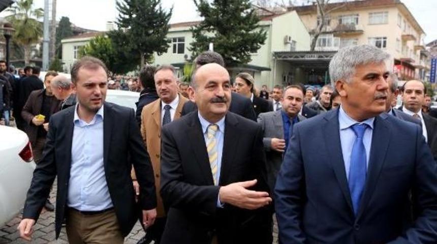 7 Bin Sağlık Bakanlığı Y&ouml;neticisi, Her Ay 10'ar Eve Gidecek (2)