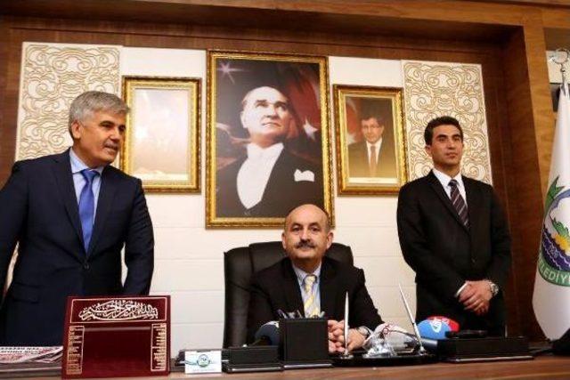 7 Bin Sağlık Bakanlığı Y&ouml;neticisi, Her Ay 10 ar Eve Gidecek (2) 2