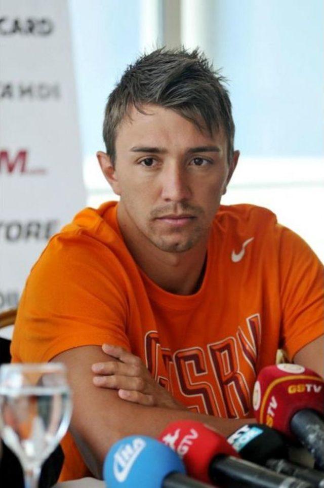 Muslera: Transfer Haberlerini Dikkate Almıyorum 1