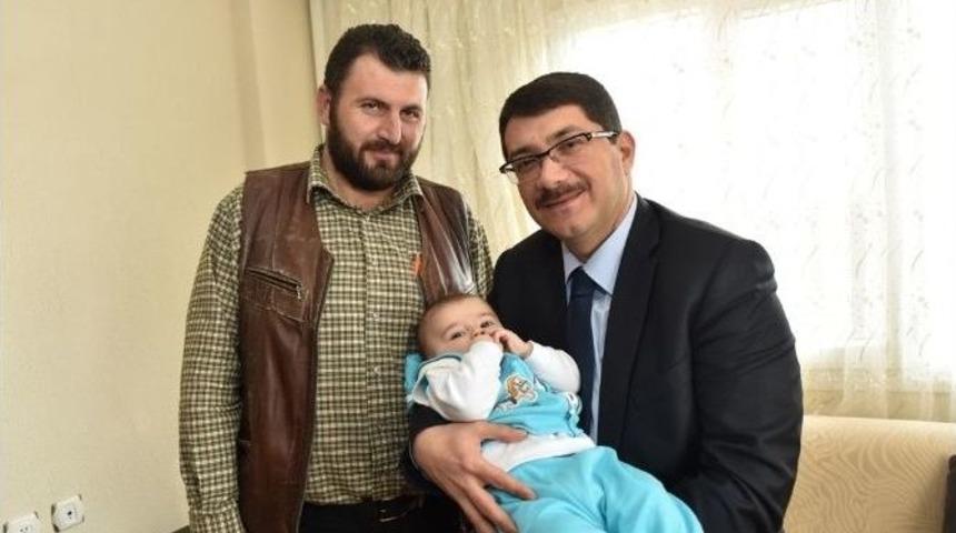 Başkan &Ccedil;elik Durmak Bilmiyor