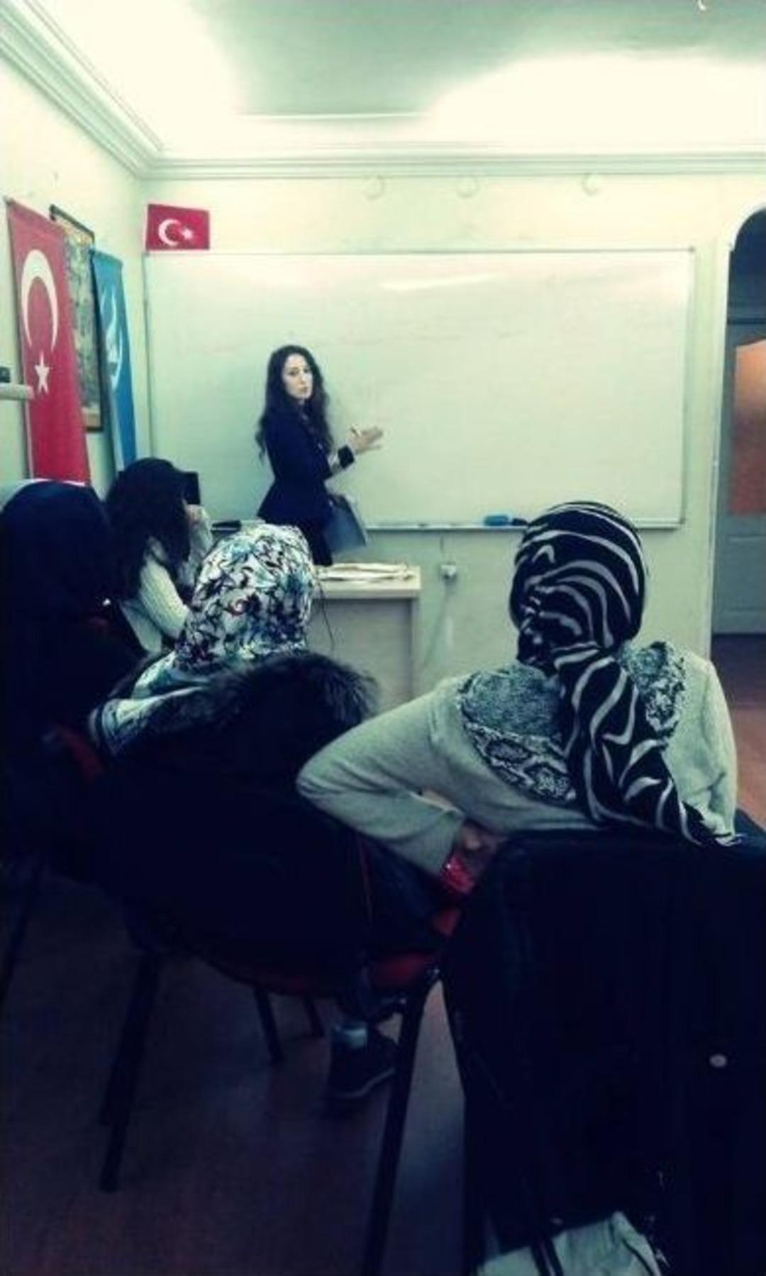 &Uuml;lk&uuml; Ocağı Bayanlar Birimi&rsquo;nin "t&uuml;rk D&uuml;nyası Seminerleri" Devam Ediyor