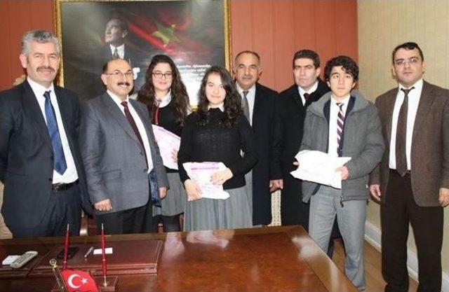 Teog Sınavında Derece Yapan &Ouml;ğrenciler &Ouml;d&uuml;llendirildi 1