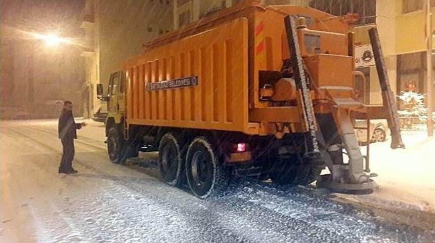 Karla M&uuml;cadele &Ccedil;alışmaları Aralıksız Devam Ediyor