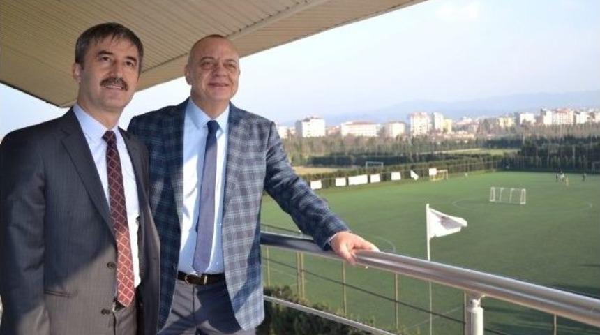 Cengiz Erg&uuml;n&rsquo;den Turgutlu&rsquo;ya M&uuml;jde