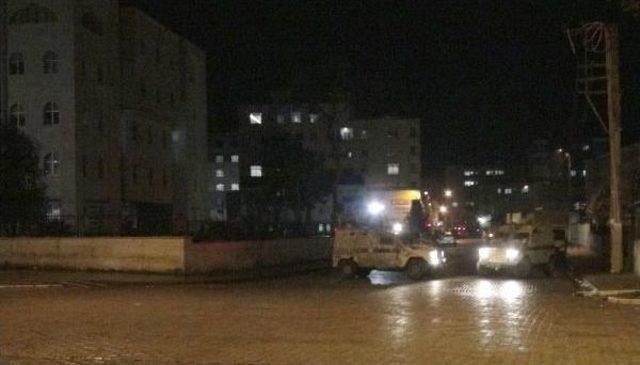 Cizre'de Kaymakamlık Binasına Roketli Saldırı