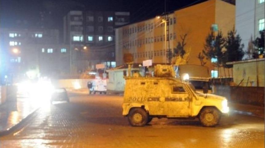 Cizre&rsquo;de H&uuml;k&uuml;met Konağı&rsquo;na Roket Atarlı Saldırı