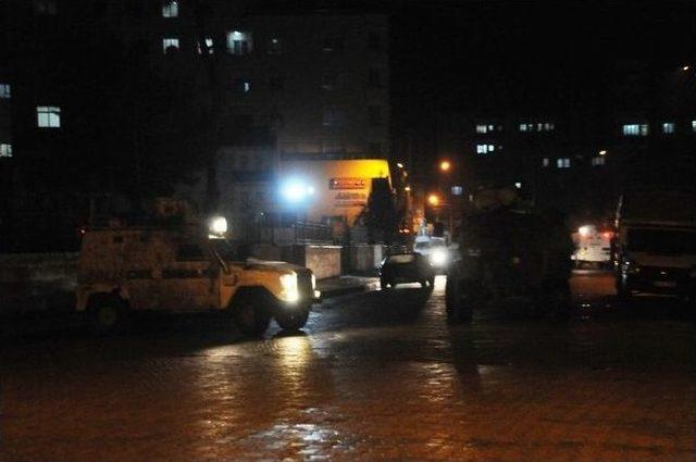 Cizre&rsquo;de H&uuml;k&uuml;met Konağı&rsquo;na Roket Atarlı Saldırı 2