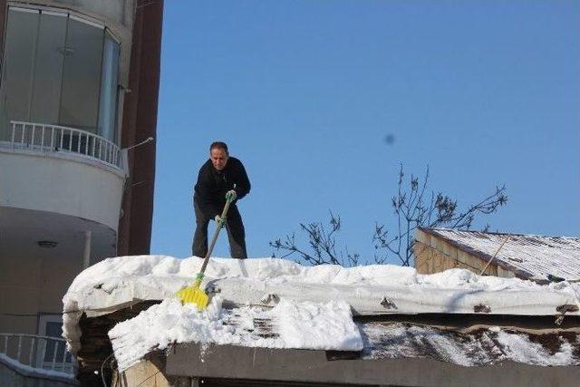 Hakkari’de Soğuk Hava Ve Don