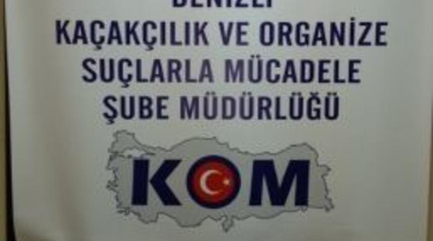 G&uuml;mr&uuml;k Ka&ccedil;ağı 120 Cep Telefonu Ele Ge&ccedil;irildi