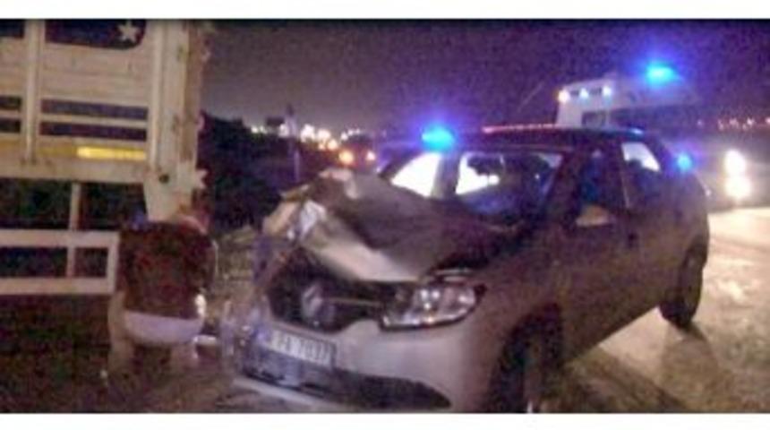 Ankara'da 7 Aracın Karıştığı Trafik Kazasında 3 Kişi Yaralandı