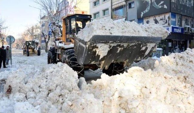 Van da Kar Yolları Kapattı 1