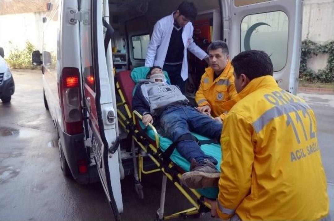 Fatsa&rsquo;da Trafik Kazası: 3 Yaralı