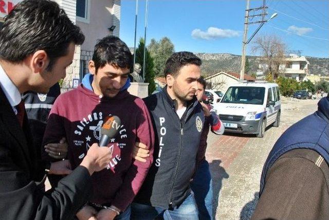 Boğazı Kesilen Kadının Katili Komşusu &Ccedil;ıktı 1