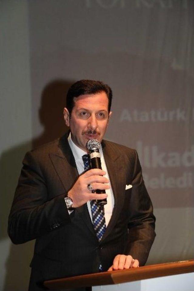 Tarih&ccedil;i Yazar Uğurluel Samsun&rsquo;da 1