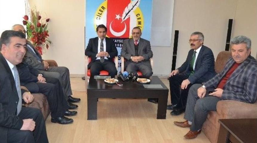 Anadolu Muhtarlar Ve Mahalli İdareler Derneğinden Kayseri Gazeteciler Cemiyetine Ziyaret