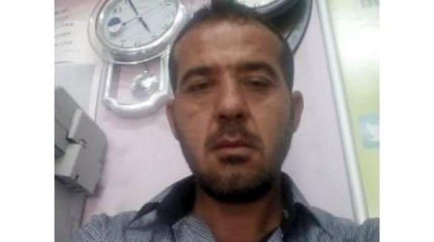 Eşini &Ouml;ld&uuml;r&uuml;p Intihar Etti