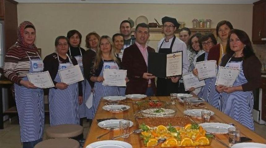 Aş&ccedil;ı Adayları &ldquo;basit Aperatifler&rdquo; Kursunu Tamamladı