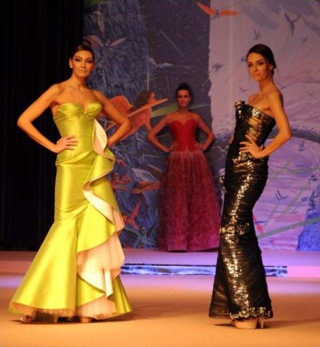 Yıldırım Mayruk tan  2023 e Hikayeler  Defilesi 1