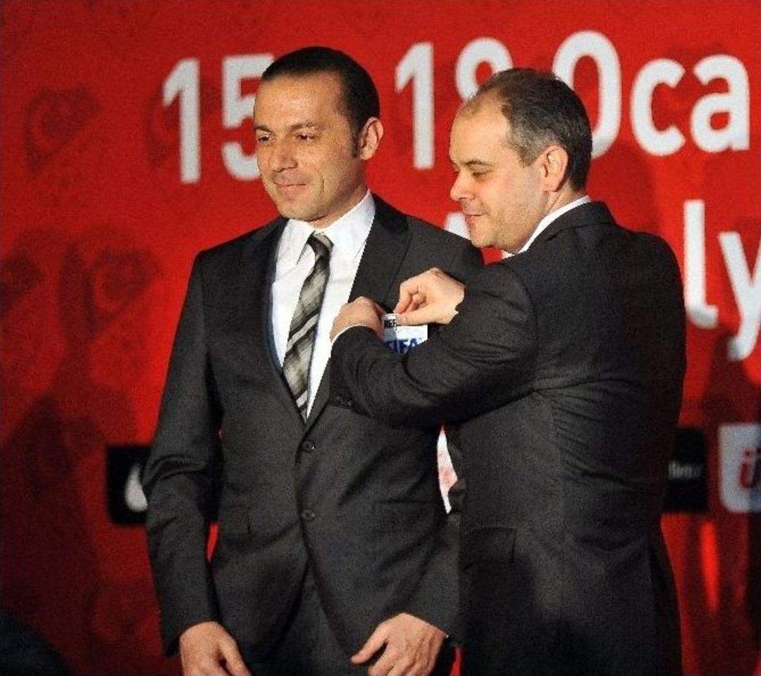 Fıfa Kokartları, Hakemlere Verildi