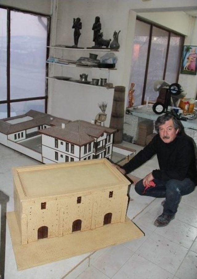 (&ouml;zel Haber) Kktc&rsquo;ye Miniat&uuml;rk&rsquo;&uuml;n Kardeşi Geliyor 1