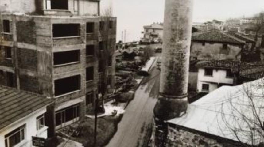 Mudanya Belediyesi&rsquo;nin Ka&ccedil;ak Olan 1.5 Katına Yıkım Kararı