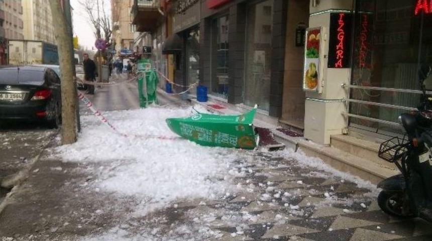 Kaldırımlarda G&uuml;venlik Şeridi Engeli