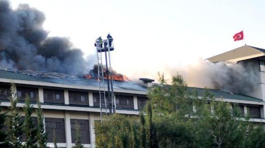 Antalya'da 5 Yıldızlı Otelde Yangın (2) - Yeniden