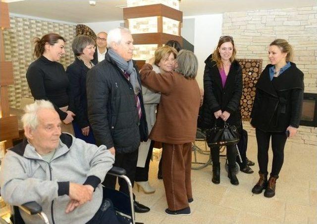 Bozbey, Huzur Evi Sakinleriyle Bir Araya Geldi