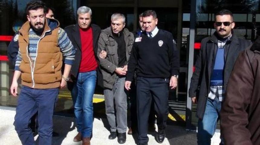 Avukatın Cinayet Ş&uuml;phelisi, İzmir'de Yakalanarak Gaziantep&rsquo;E Getirildi