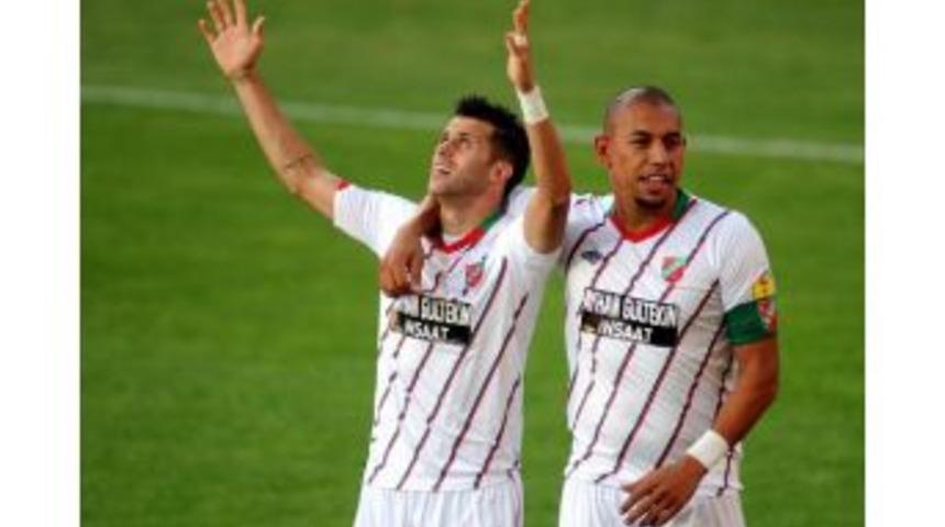 Karşıyaka Kahe Ve Juninho'ya G&uuml;veniyor