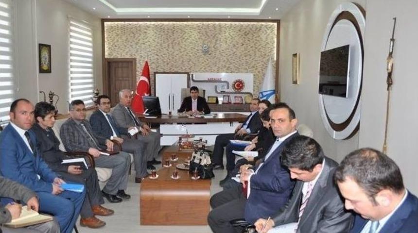 Arpa&ccedil;ay&rsquo;da Geniş &Ccedil;aplı Proje Toplantısı Yapıldı