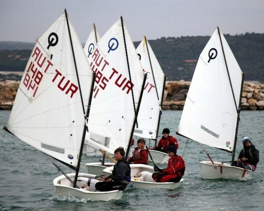 &Ccedil;eşme Yelken Kul&uuml;b&uuml;, Gen&ccedil; Yeteneklere Talip