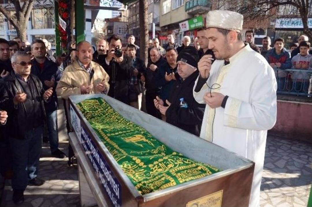 Kazada &Ouml;len &Ouml;ğrenci G&ouml;zyaşları İ&ccedil;inde Toprağa Verildi