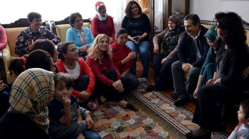 G&uuml;ler Y&uuml;zl&uuml; Tepebaşı Ailesi