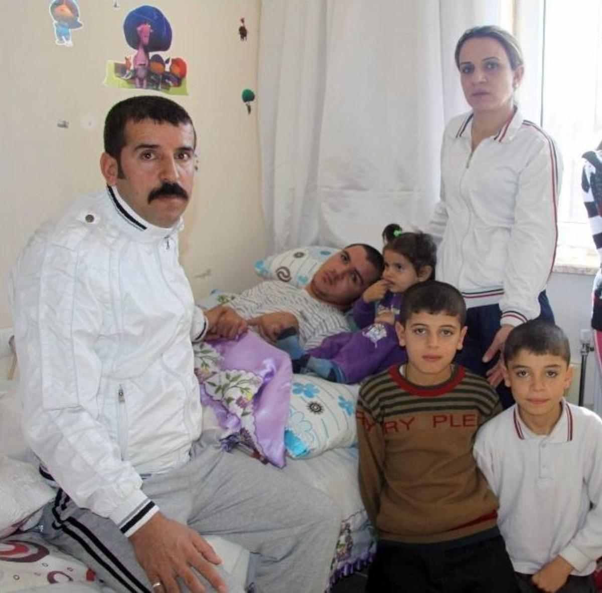 (&ouml;zel Haber) Yatalak Oğlu İ&ccedil;in Yardım İstedi