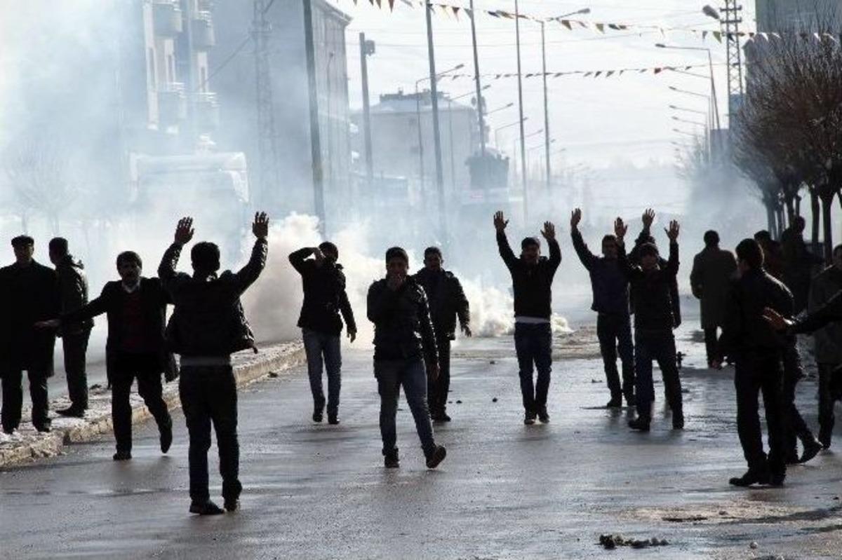 Van&rsquo;da &ldquo;&ouml;calan&rsquo;a &Ouml;zg&uuml;rl&uuml;k&rdquo; Y&uuml;r&uuml;y&uuml;ş&uuml;