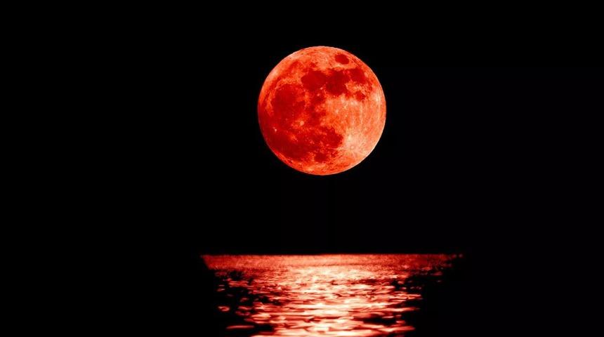 Kanlı Ay tutulması başladı! Türkiye'de saat kaça kadar görülecek?