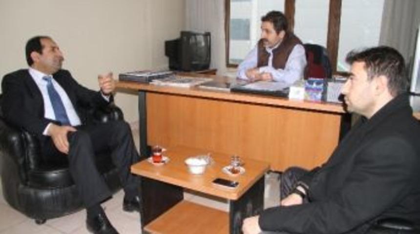 Ak Parti&rsquo;li &Ccedil;ift&ccedil;i&rsquo;den Cumhuriyet Gazetesine Tepki