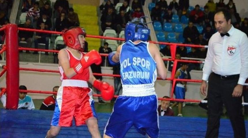 Boks İl Birinciliği Ma&ccedil;ları Başladı