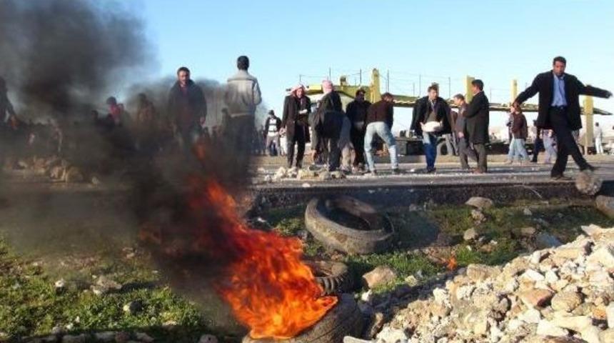 Şanlıurfa&rsquo;Da Yol Kapatma Eylemi
