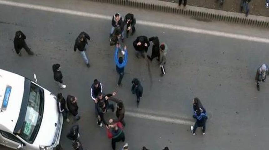 Diyarbakır'da Cadde Ortasında Silahlı Kavgada Panik Yarattı