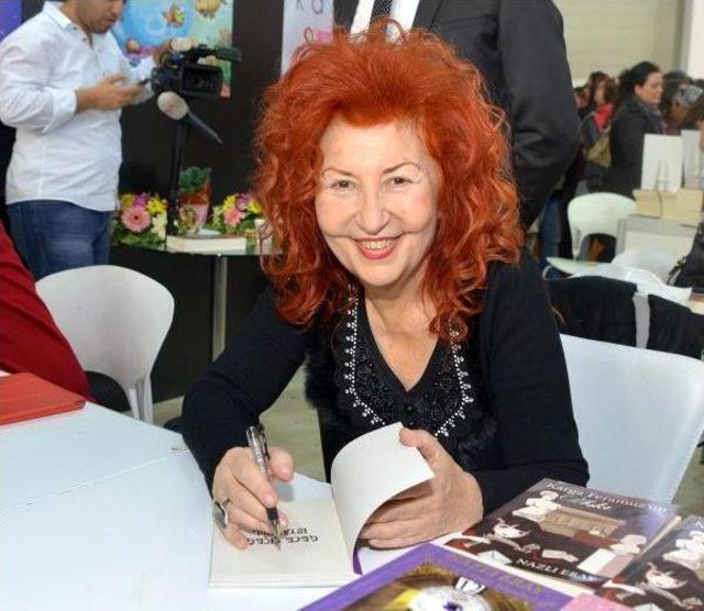 Doğan Kitap Standına Yoğun Ilgi 2