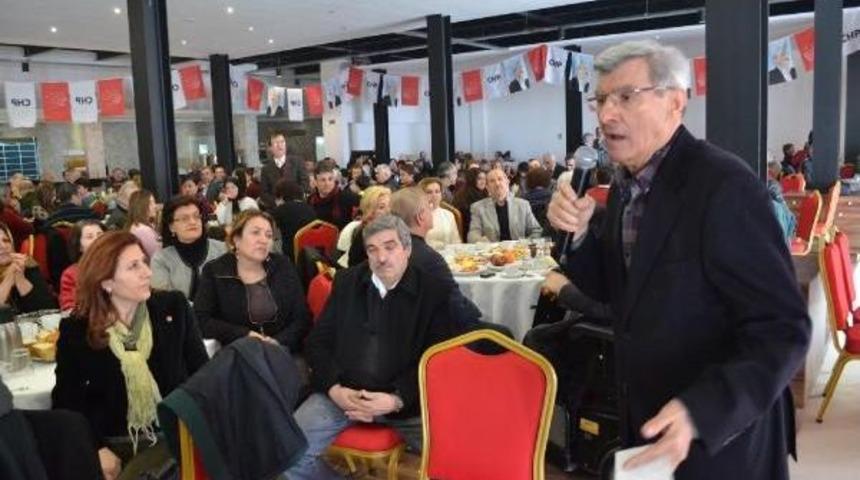 Chp&rsquo;Li Tayan: Cumhuriyet Olmasaydı T&uuml;lay Babuşcu Muhtarlığa Aday Olamazdı