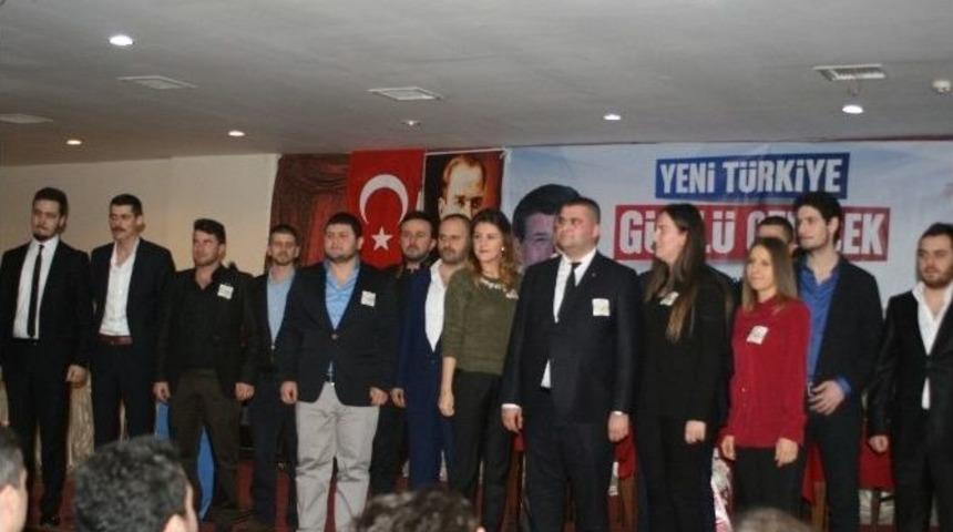 Ak Parti Ak&ccedil;akoca İl&ccedil;e Gen&ccedil;lik Kongresi Yapıldı
